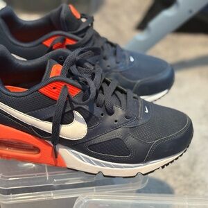 Nike Athletic Shoes Blue and Orange with Air Cushioning